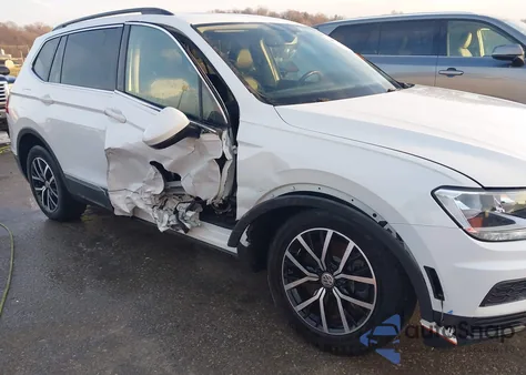 2021 Volkswagen Tiguan 2.0T Se/2.0T Se R-Line Black/2.0T Sel from USA, damaged, VIN 3VV3B7AX9MM037645